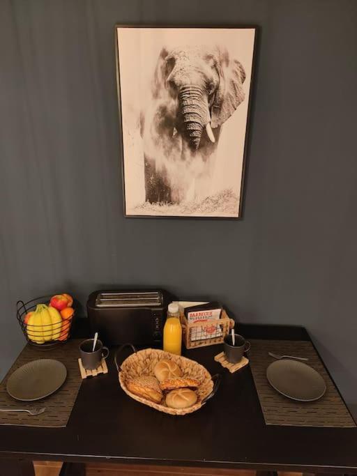 Apartment Elephant- Metro To The Opera 1 Min Away Wien